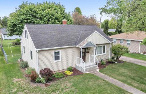 Lambeau Views! Walk to Titletown District & Resch - Photo 1