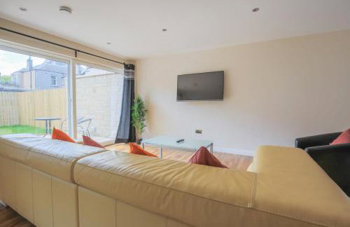 Stylish Modern Newly Built Apartment 15 min From City Centre - Foto 9