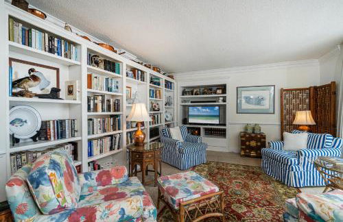 Beach Service Included Corner Condo - Foto 19