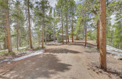 Panoramic Mountain-View Retreat with Hot Tub and Deck! - Foto 44