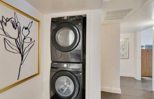 Spacious Dallas 2BR Retreat Poolside Oasis - Foto 5