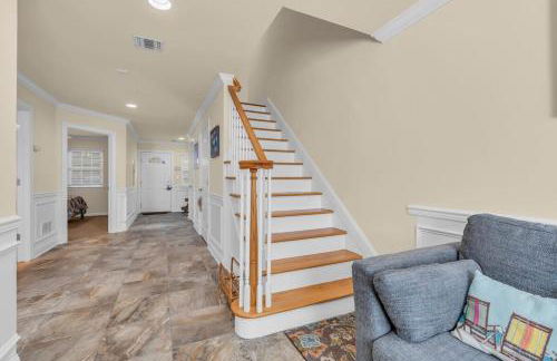 Rooftop Townhouse with 360 Views and Free Parking - Foto 28