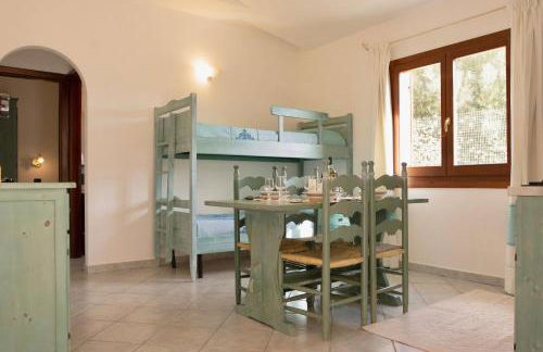 ISA - Residence with swimming pool in Sos Alinos, apartments with air conditioning and private outdoor area - Foto 31