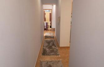 Mary's Downtown Home - a stroll away from Mount Vermio - Photo 15