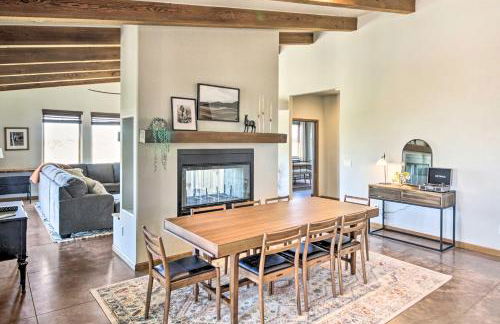 Pastoral Elgin Escape with Covered Patio and Grill! - Foto 7