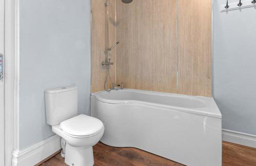 The Royal Stay at Queens Hill Sleeps 10 - Foto 2