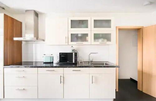 Günstiges grünes Ferienzimmer mit separater moderner Dusche - Foto 36