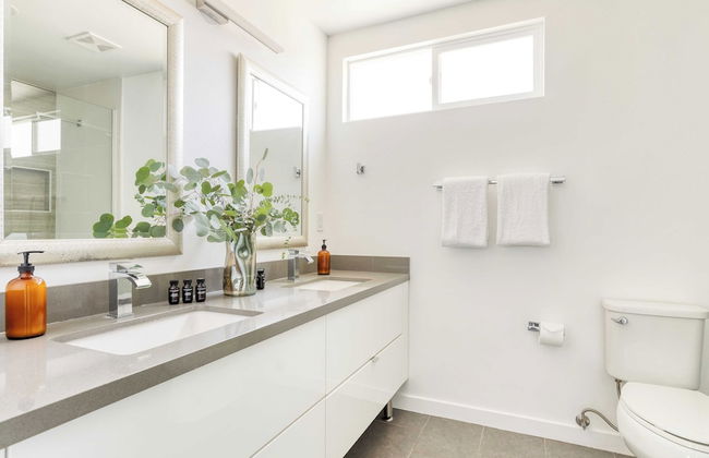 Lloyd by Avantstay Palm Spring Paradise w/ Pool, Large Yard & Table Tennis! Permit#3779 - Foto 13