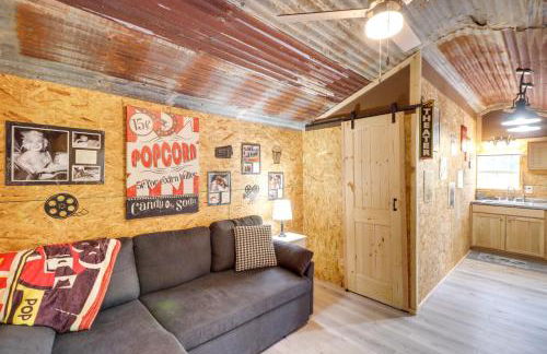 Higden Studio with Private Deck Less Than 1 Mi to Lake! - Foto 7