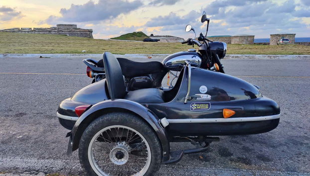 Classic or Sidecar Motorcycle Tour of Havana - Photo 3