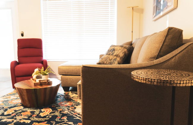 Modern Oasis - Photo 43