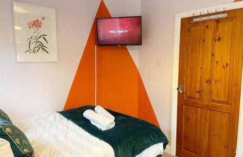 Highstone 4 Bedrooms Home 7 Beds With Parking and Garden - Foto 9