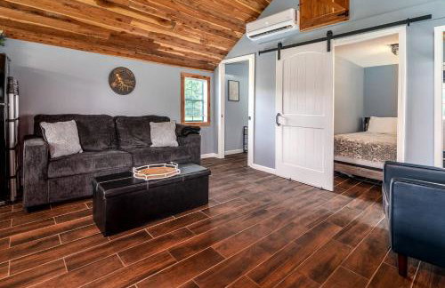 Serene Loft Cabin with Outdoor Grill and Fire Pit in Creal Springs, Illinois - Foto 10