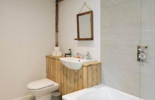 2 Henham Barns - Photo 10