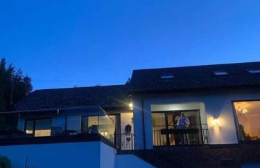 Riverside Retreat - Photo 3