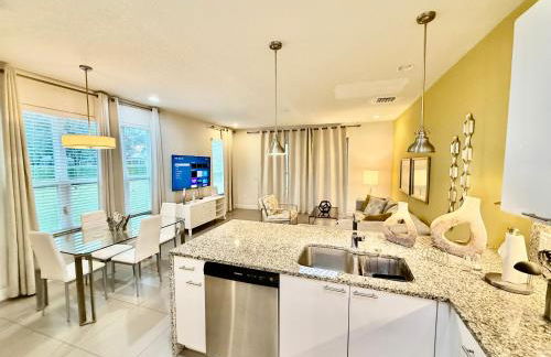 Grand Retreat 3BR Townhouse near Disney Parks - Foto 4