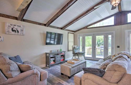 Lush Gilbert House with Outdoor Oasis on Lake Murray - Foto 12