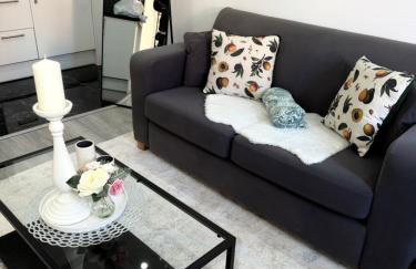 Cozy Escape Garden Flat - Photo 17