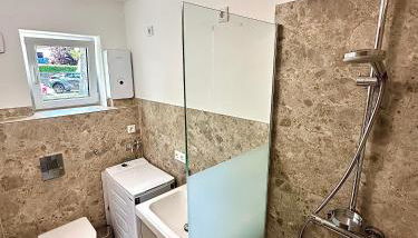 Stylisches See-Studio mit Badezugang & Garten - Foto 4