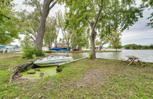 Island Retreat on Pistakee Lake Deck and Gas Grill! - Photo 27