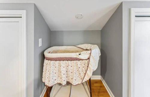 Newly remodeled Near Lake 4BR Hot Tub Navy Family home - Foto 43