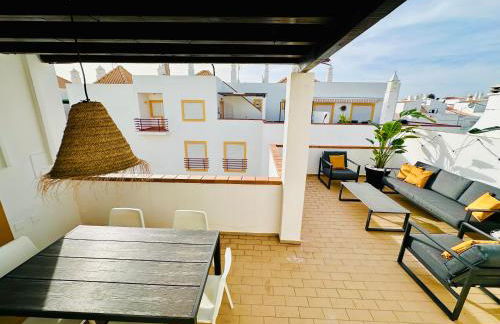 Amazing beach bliss 2br w/private sea view terrace - Photo 35