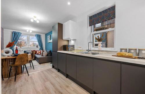 1-Bedroom Luxurious, City Centre, Chic & Stunning Apartment in Southampton, Sleeps 4 - by Blue Puffin Stays - Photo 21