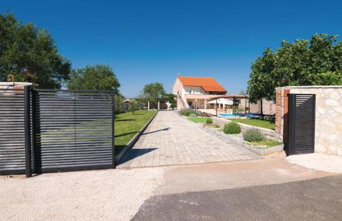 Five-Bedroom Holiday Home In Gorica - Foto 27