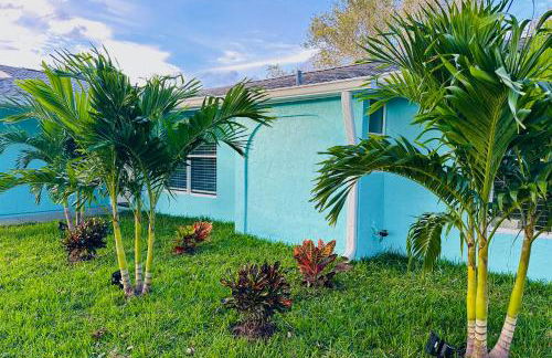 NEW Renovated luxury home with private heated pool, game room Near Anna Maria Island and IMG - Photo 7