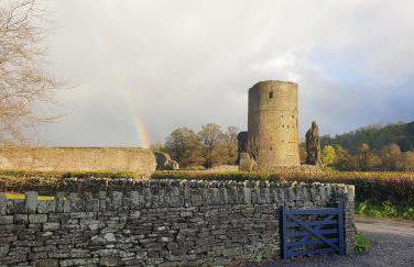 16th Century House, Castle Views, Mountain Views, Hot Tub, Firepit, Stunning Interiors - Foto 5