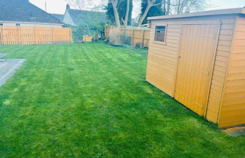 1-Bed Studio with Parking Ideal for Couples - Foto 5