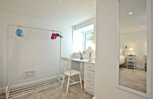 Charming Cottage, Wi-Fi, Parking, Pets Accepted - Foto 20