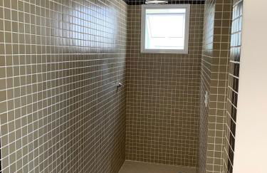 Apto Completo- 2quartos-Piscina Sauna-ar-condicionado Wi-Fi varanda gourmet-Sala de Jogos-Praia do Itagua - - Foto 46