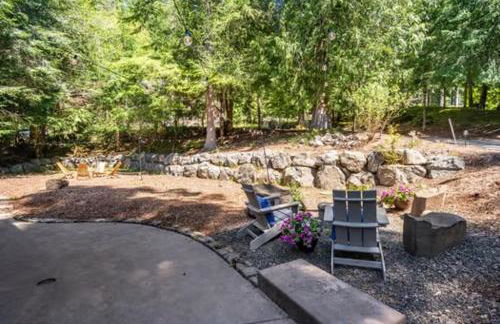 Hillside Cottaga- Private pond, hot tub, game room, by ONP - Foto 17