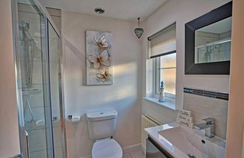 Three bedroom house in Culloden, Inverness - Photo 17