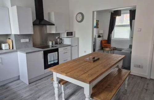 Stylish Ashbourne townhouse near the Peak District and Alton Towers - Foto 2