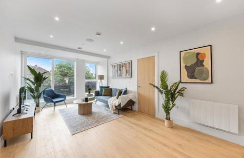 Modern & Cozy 2-Bedroom Apartment plus Parking, Gym, Cinema, Games Room, Workspace - Foto 1