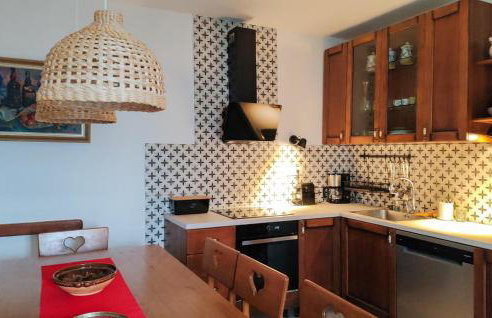 2 Bedroom Awesome Home In Buzet - Foto 2