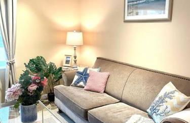 Beach gem! Hot Tub/EV/2bd/3.7mi beach/.5mi outlets - Foto 19