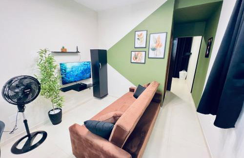 Casa Galdino - 5 km do Aeroporto Juscelino Kubitschek - Foto 2