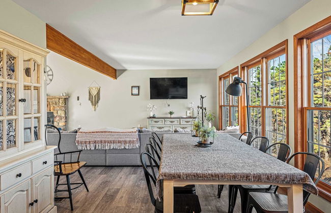 Laker's Pointe by Avantstay Lakefront Private Peninsula Hot Tub, Game Room - Foto 13