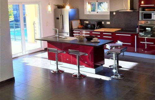 Villa Moderne à Vagnas: Piscine Chauffée, 6 Pers, Proche Vallon Pont d’Arc - FR-1-382-176 - Foto 3