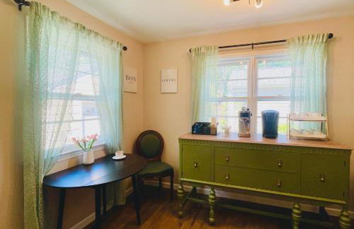 Private Estate, walk to Princeton downtown, 3 Bedrooms, 2 Bath, with Free Parking - Photo 24