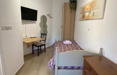 Azure Studio - Photo 5