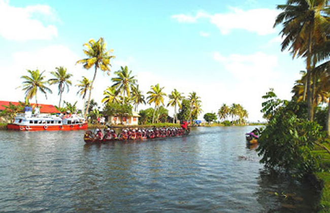 Houseboat Cruise in the Backwaters of Kerala - Foto 2