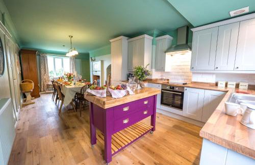 Large Country Cottage, Sleeps 8 - Spa Facilities, Garden Bar, Catering Services, Free Parking, Nature Reserve, Hen Parties - Foto 5