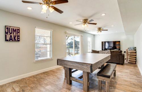 Lakeside Retreat Large Spacious Home with Game Room - Photo 20