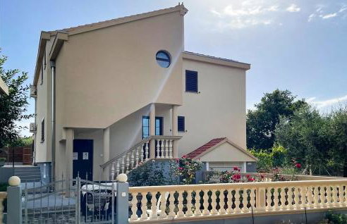 Beautiful Apartment In Sukosan - Foto 9