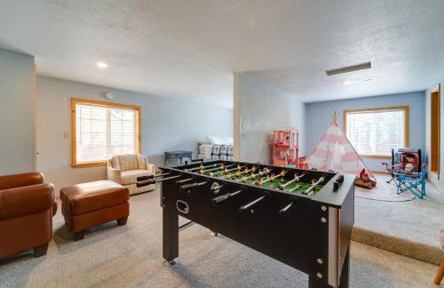 4 Mi to Downhill Ski Resort! Spacious Family Haven - Foto 28