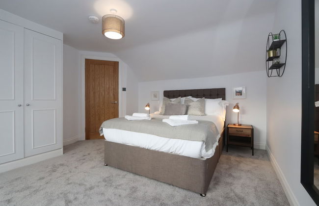 Dollar Apartments at 41 - Photo 7